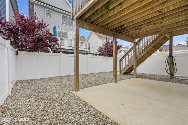 34 North Street, Highlands, NJ 07732