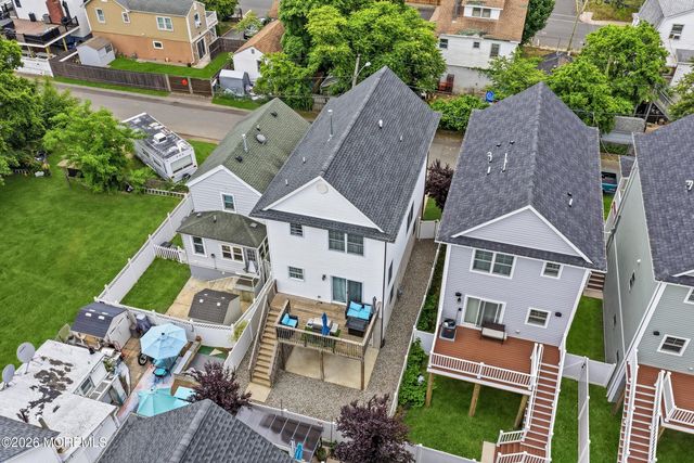 34 North Street, Highlands, NJ 07732