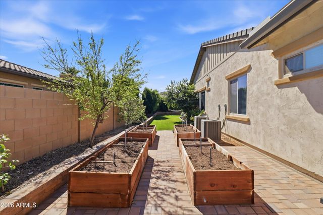 21093 E WATFORD Drive, Queen Creek, AZ 85142