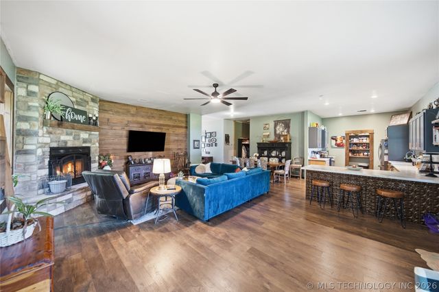 1801 E 121st Street North, Skiatook, OK 74070