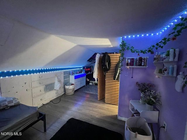 160 Dearborn Avenue, Toledo, OH 43605