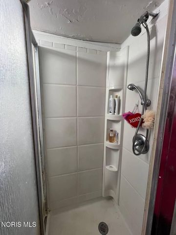 160 Dearborn Avenue, Toledo, OH 43605