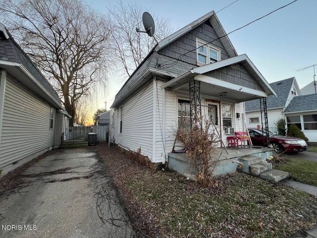 160 Dearborn Avenue, Toledo, OH 43605