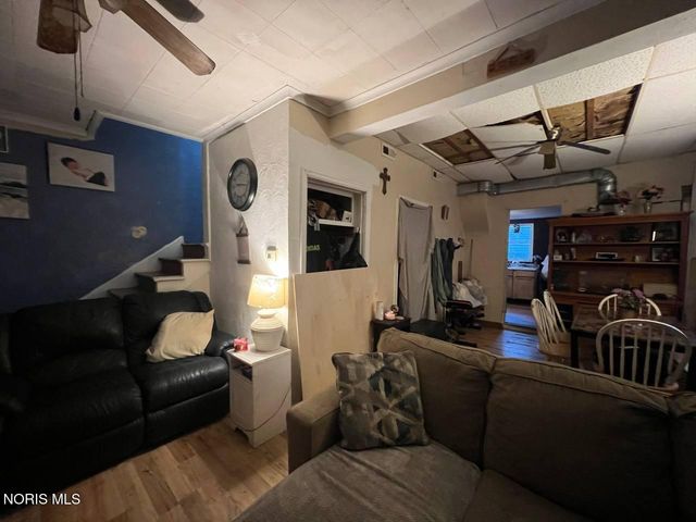 160 Dearborn Avenue, Toledo, OH 43605