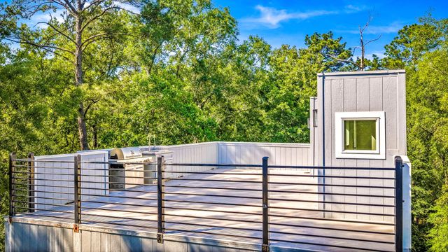 107 Cloverdale, Livingston, TX 77351