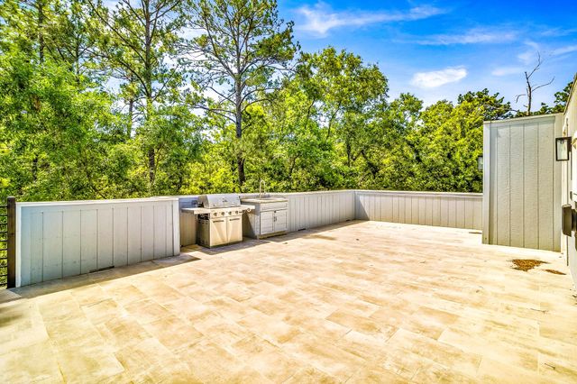 107 Cloverdale, Livingston, TX 77351