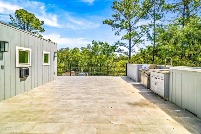 107 Cloverdale, Livingston, TX 77351