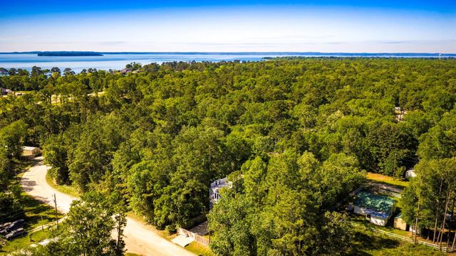 107 Cloverdale, Livingston, TX 77351