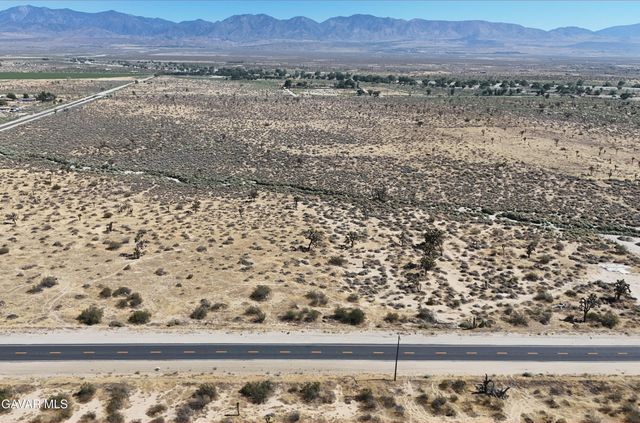 E Ave Q, Palmdale, CA 93591