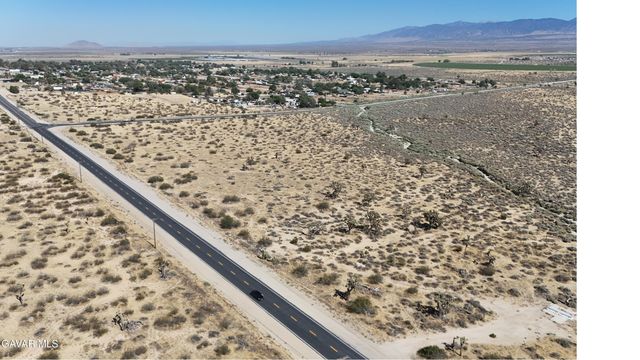 E Ave Q, Palmdale, CA 93591