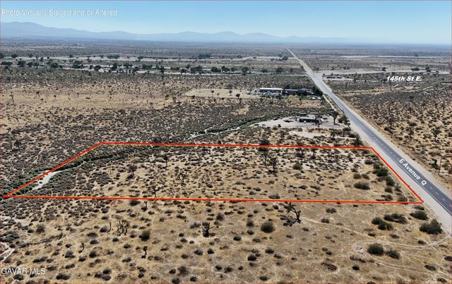 E Ave Q, Palmdale, CA 93591