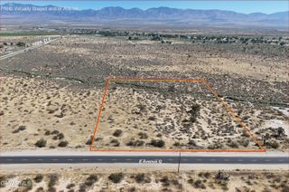 E Ave Q, Palmdale, CA 93591