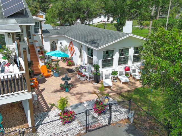 318 Riverside Drive, Holly Hill, FL 32117