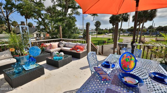 318 Riverside Drive, Holly Hill, FL 32117