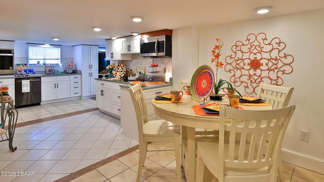 318 Riverside Drive, Holly Hill, FL 32117