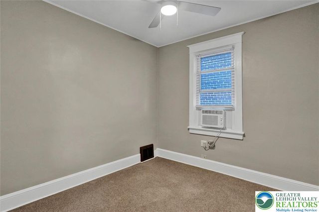 2020 Washington Boulevard, Wilson Boro, PA 18042