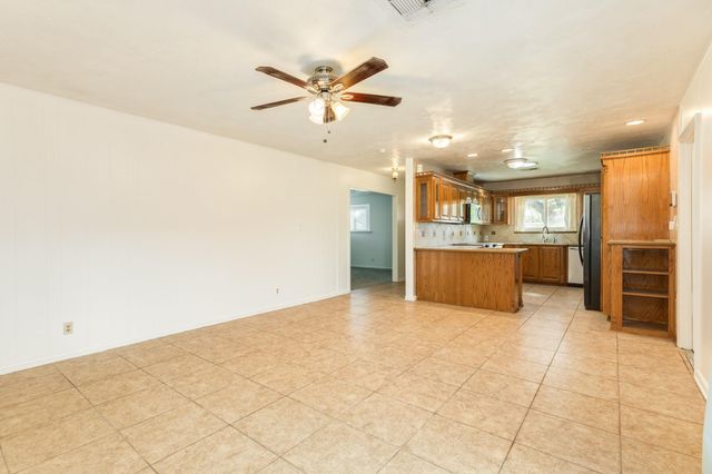 117 Talisman Street, Lake Jackson, TX 77566