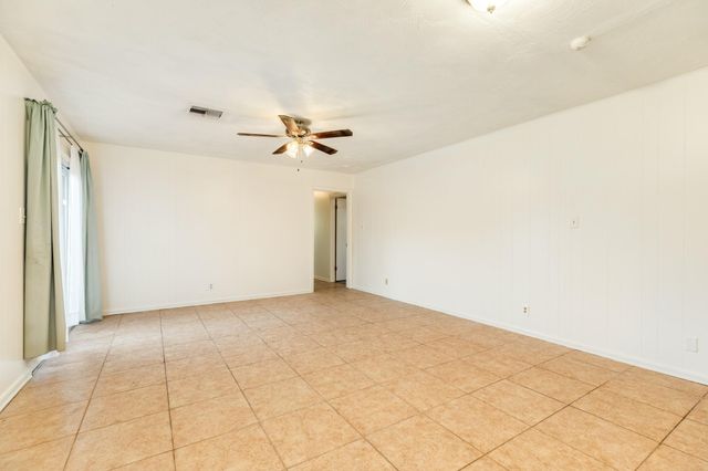 117 Talisman Street, Lake Jackson, TX 77566