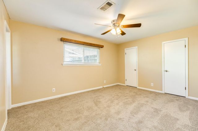 117 Talisman Street, Lake Jackson, TX 77566