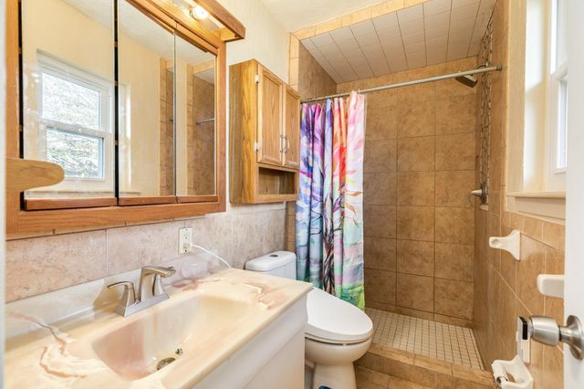 117 Talisman Street, Lake Jackson, TX 77566