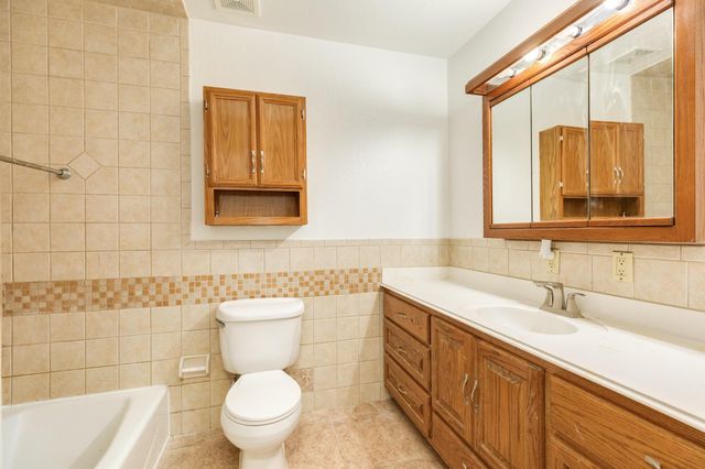 117 Talisman Street, Lake Jackson, TX 77566