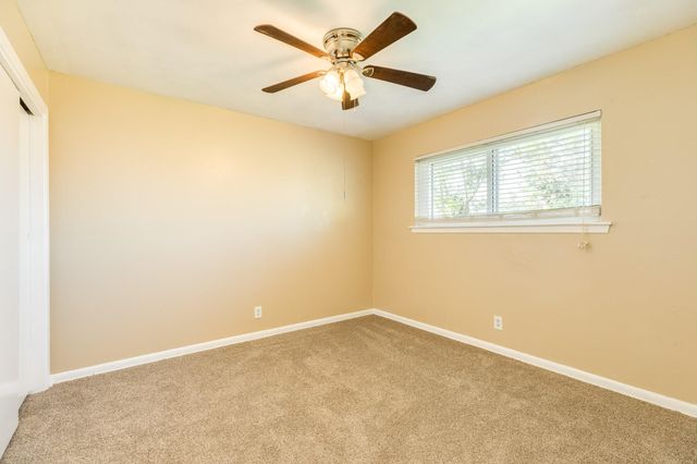 117 Talisman Street, Lake Jackson, TX 77566