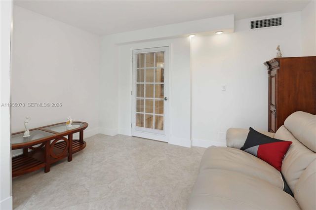 2030 S Ocean Dr 727, Hallandale Beach, FL 33009