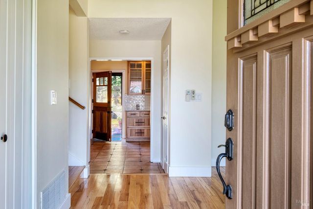 840 Sprucewood Ct, Petaluma, CA 94954