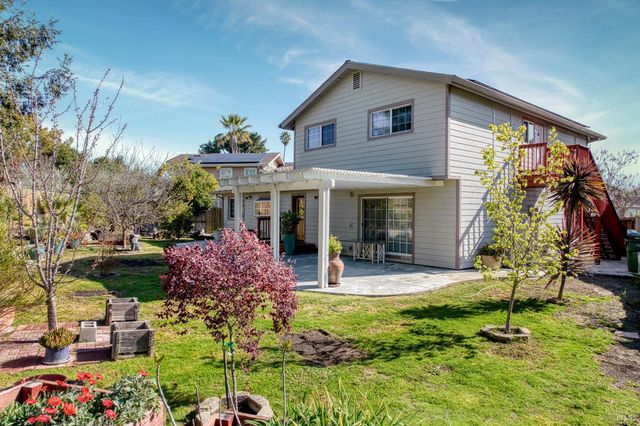 840 Sprucewood Ct, Petaluma, CA 94954
