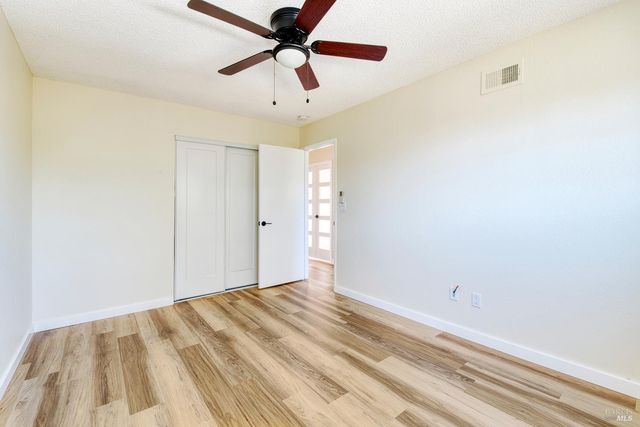 840 Sprucewood Ct, Petaluma, CA 94954