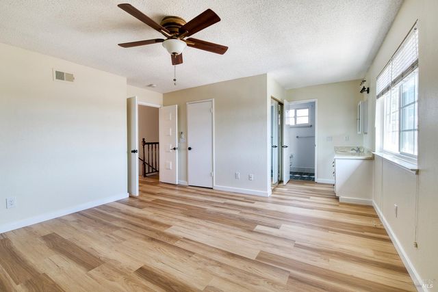 840 Sprucewood Ct, Petaluma, CA 94954