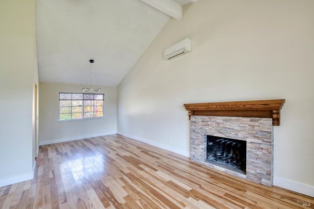 840 Sprucewood Ct, Petaluma, CA 94954