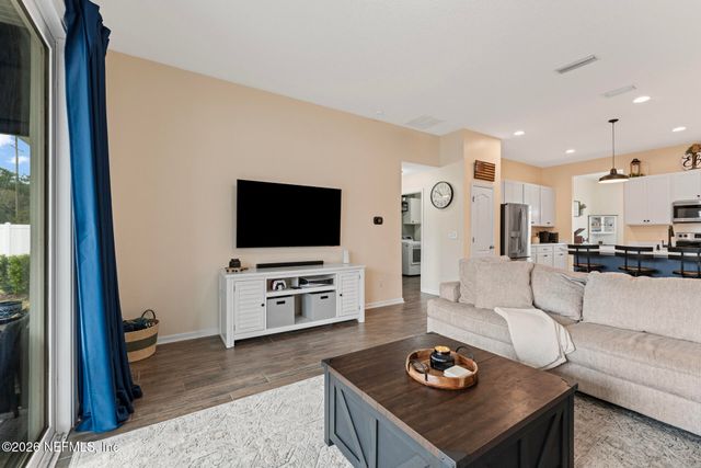 86645 LAZY LAKE Circle, Yulee, FL 32097