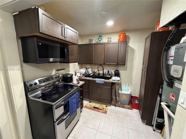 671 NE 1st Pl, Hialeah, FL 33010
