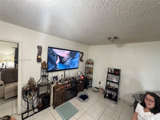 671 NE 1st Pl, Hialeah, FL 33010