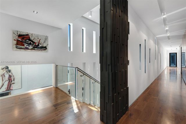 528 Lakeview Ct, Miami Beach, FL 33140