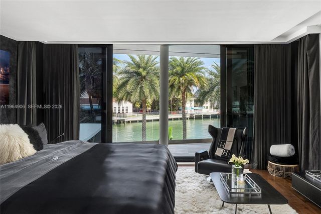 528 Lakeview Ct, Miami Beach, FL 33140