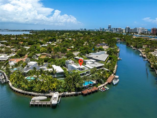 528 Lakeview Ct, Miami Beach, FL 33140