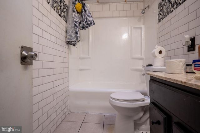 135 GREENWOOD RD, Sharon Hill, PA 19079