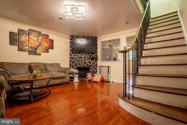 135 GREENWOOD RD, Sharon Hill, PA 19079