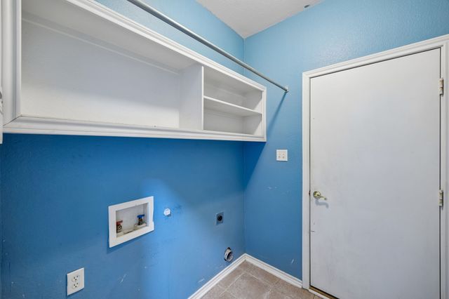 1833 Melton Drive, Carrollton, TX 75010