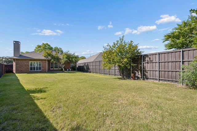 1833 Melton Drive, Carrollton, TX 75010
