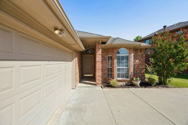 1833 Melton Drive, Carrollton, TX 75010