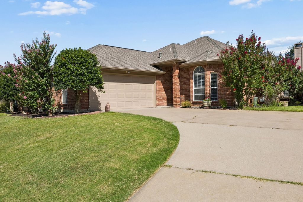 1833 Melton Drive, Carrollton, TX 75010