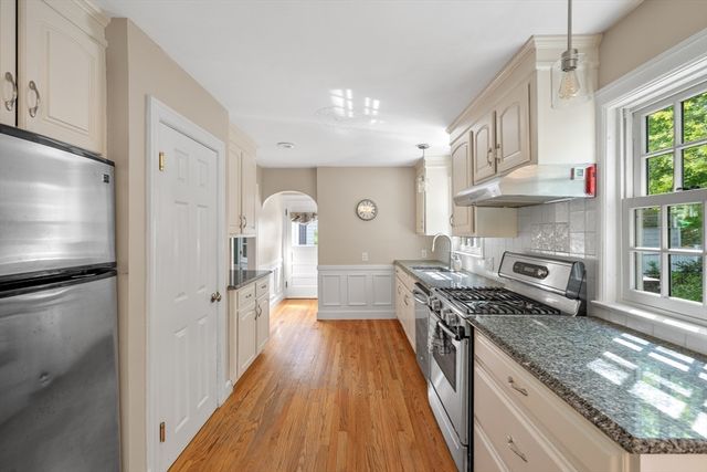 77 Shelton Road, Swampscott, MA 01907