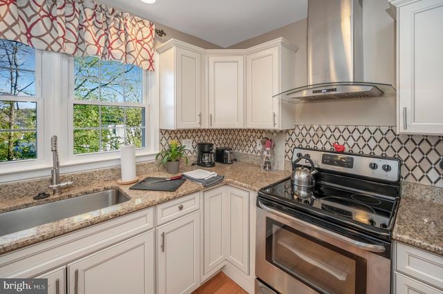 7 SNOW MEADOW LN, Stafford, VA 22554