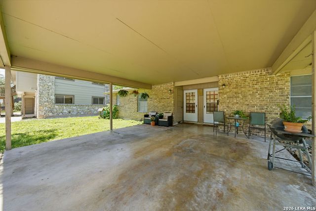 603 W BYRD BLVD, Universal City, TX 78148