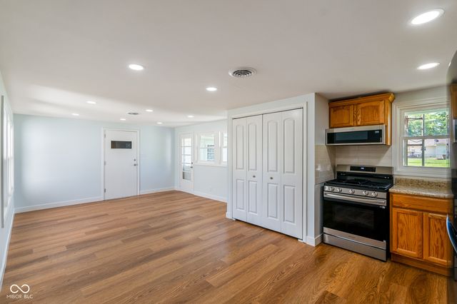 3117 31st Street, Columbus, IN 47203