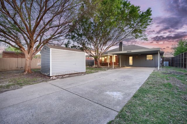 2933 Jamestown Drive, Wylie, TX 75098