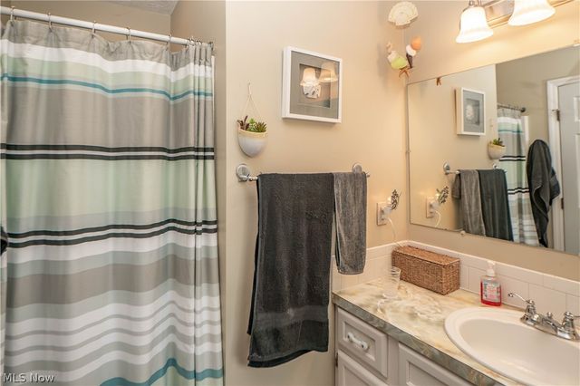 4426 Woodland Avenue NW, Canton, OH 44709